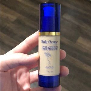 MakeSense Tinted Moisturizer Light. Brand New!!